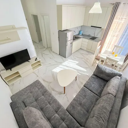 Appartement Mali 1328 Golem (Tirana)